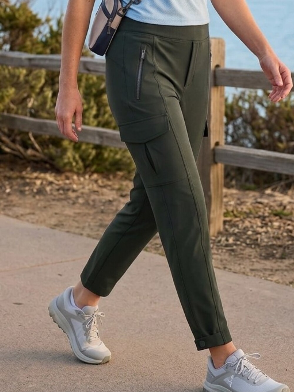 NWOT Athleta Olive Endless Cargo Pants Travel Commuter Pant Wrinkle Resist Sz 8